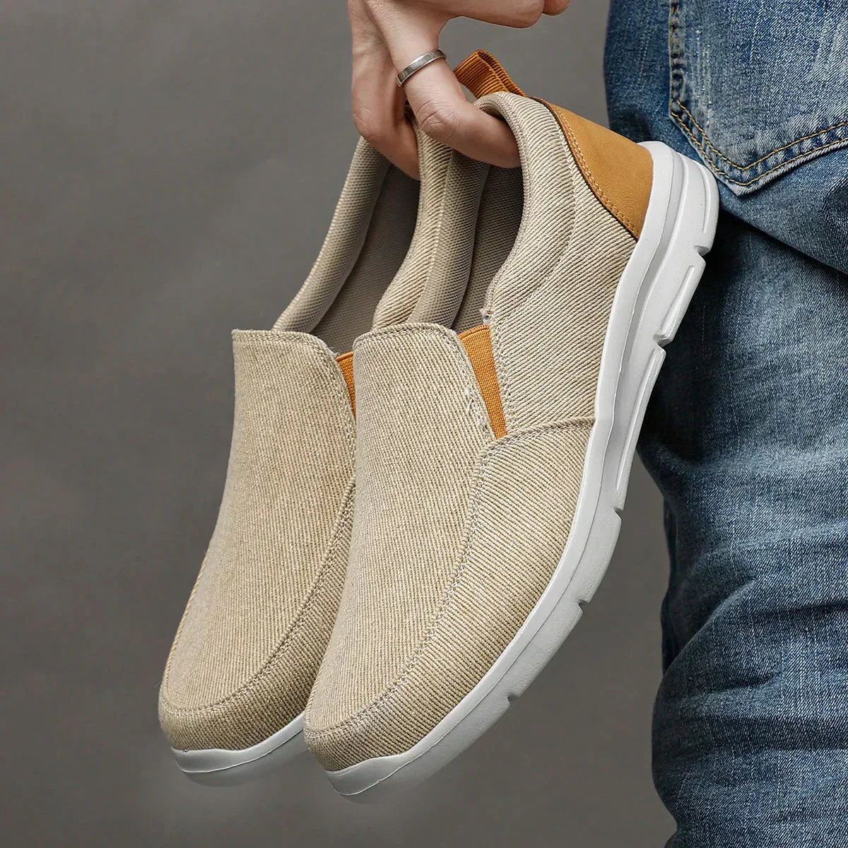 ESTRAVINO Casual Knit Slip-On Sneakers