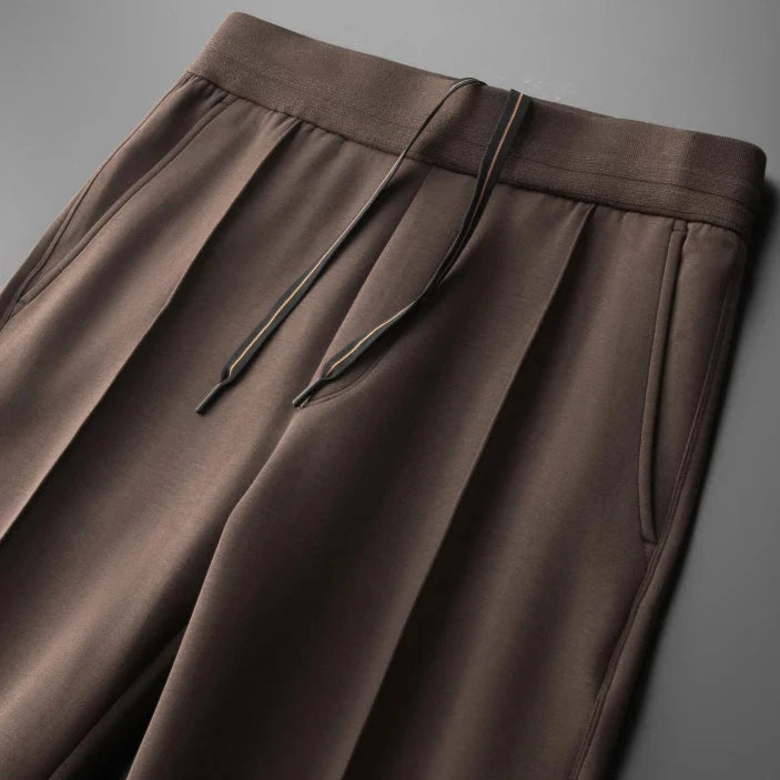 ESTRAVINO Minimal Zip-Up Tracksuit Set